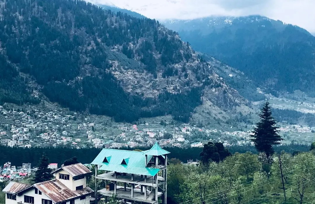 Hotel Outtown Manali - #Near Mall Road #Premium Rooms #Parking #Lift #Open Terrace #Cafe #Guest Preferred-1